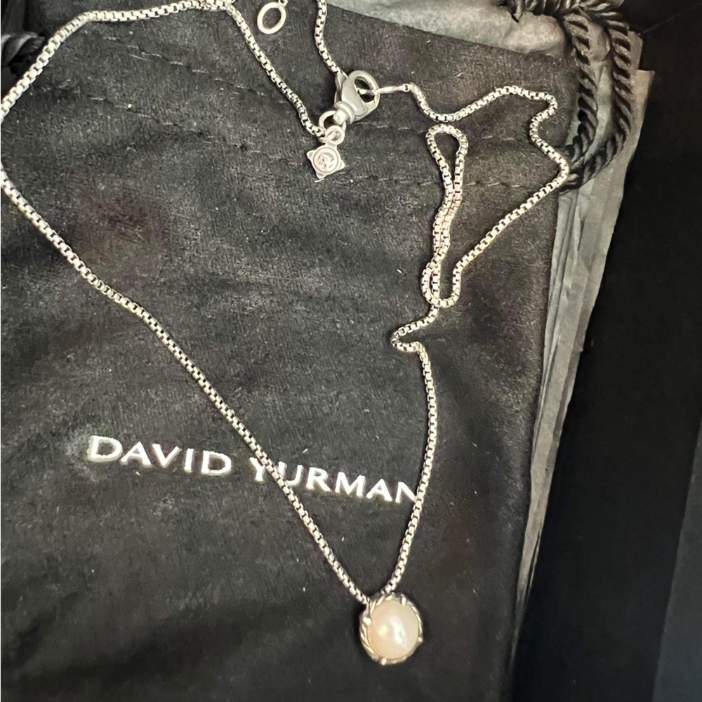 Petite Chatelaine Necklace in Sterling Silver with Pearl.